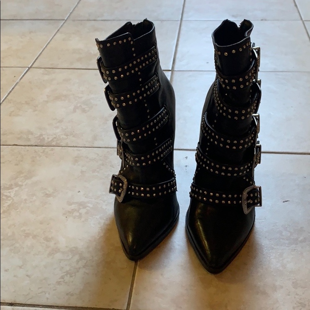 COPY - Steve Madden Black Leather Buckle Boots